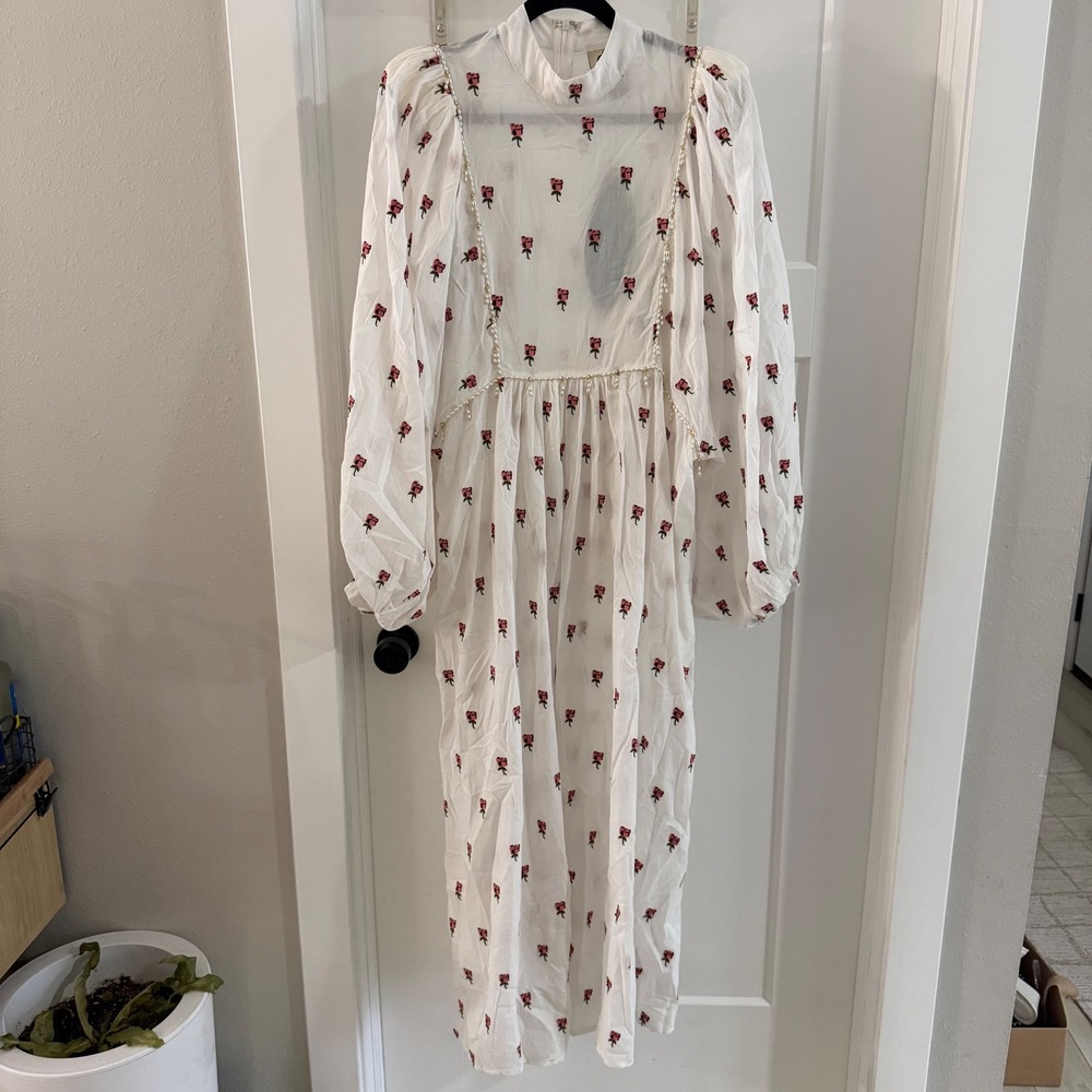 NWT Medium FARM Rio Maxi Dress White Floral Embroidered Vintage Style Mock Neck
